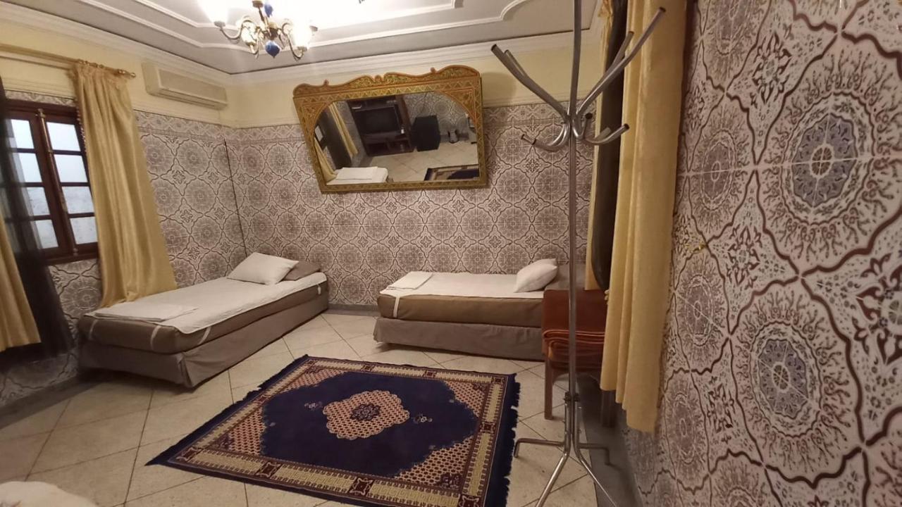 Stay With Low Budget Marrakesh Exterior photo